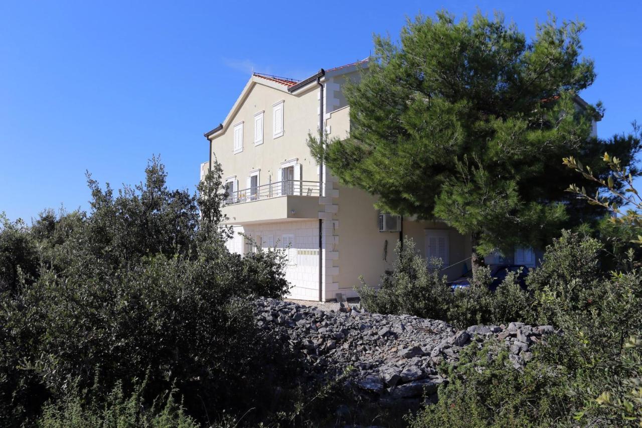 Apartments And Rooms With Parking Space Rogoznica - 10339 Экстерьер фото