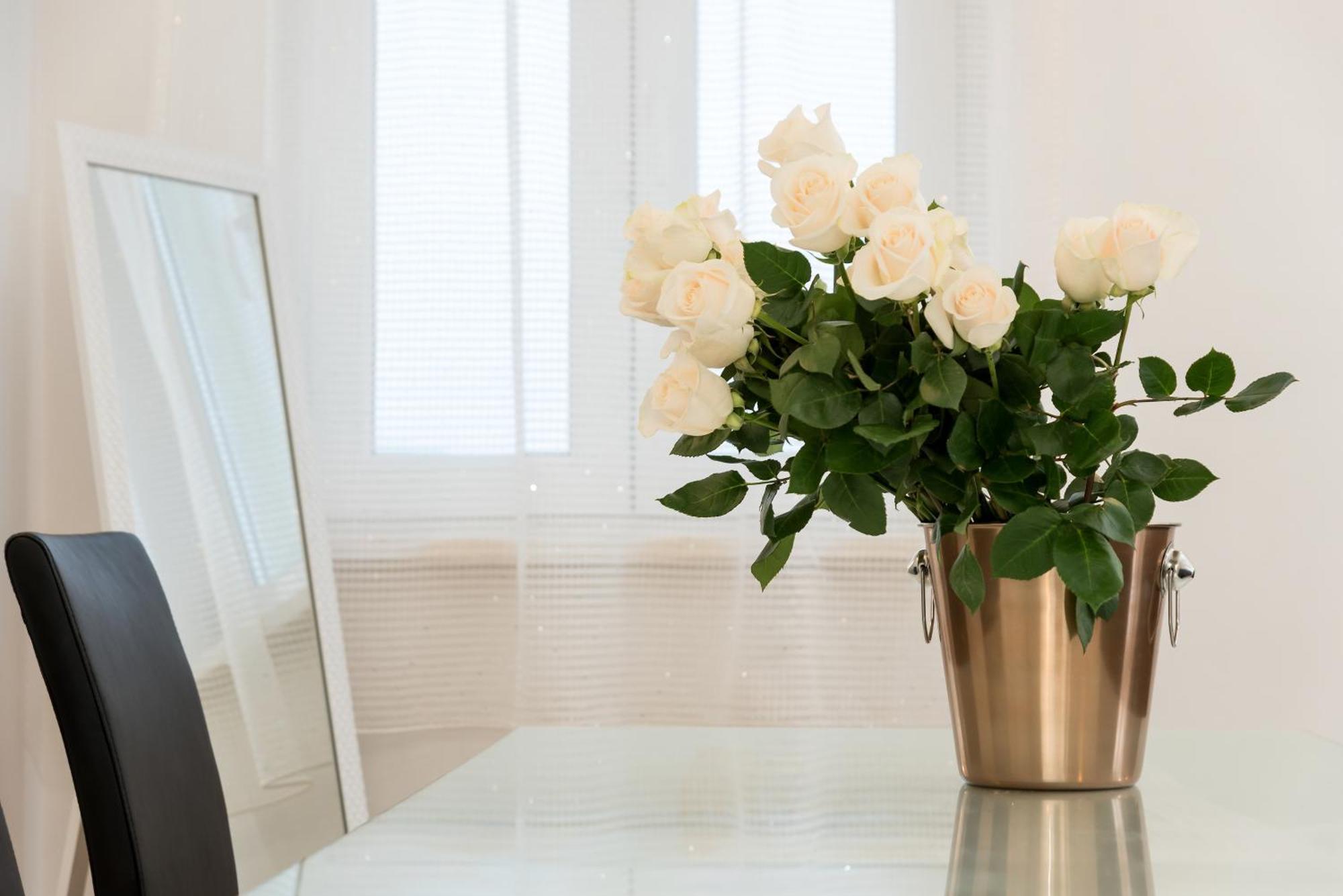 Apartments And Rooms With Parking Space Rogoznica - 10339 Номер фото